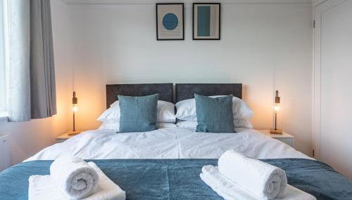 Briants, for Families & Contractors - Free Parking - Foto 2