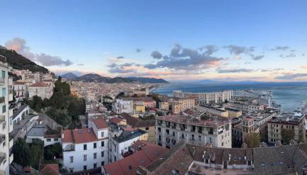 La Dimora dei Naviganti - 15 Min dalla Costiera Amalfitana Vista Mare con Jacuzzi - Foto 2