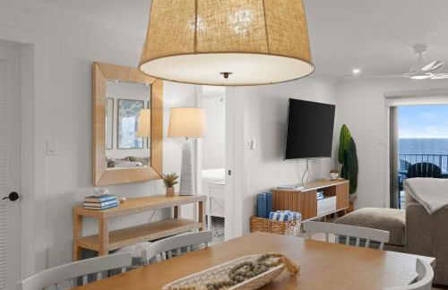 Serenity Shores Renovated Top Floor Condo w Stunning Ocean Views - Foto 12