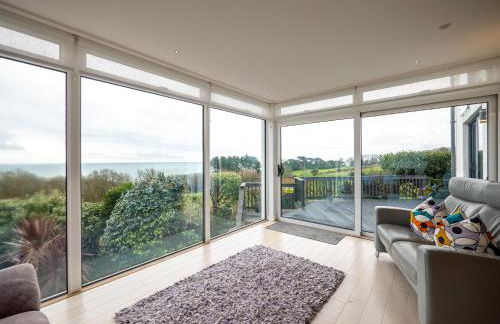 Spacious Coastal Retreat with Sea Views - Foto 18
