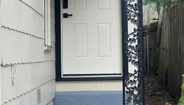 The Peacock Cottage - Photo 2