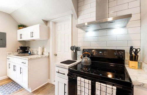 New! Luxury 1BR Flat near Downtown Mount Clemens - Foto 6