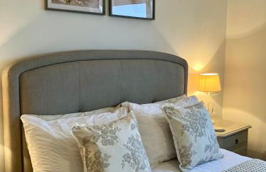 Central & Cosy, Home from Home with Large Garden & Free Parking, Bournemouth - Foto 1