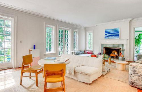 Hudson Valley Estate on 4 Acres with Private Pool! - Foto 1