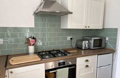 Period Suntrap Gem, Sea View 5 min to Sea and Station - Foto 14