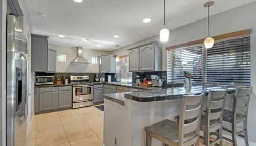 4 bdr, Two Master suite, billiards & desert oasis pool - Foto 3