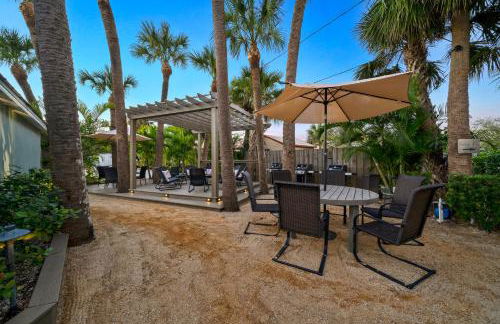 Boutique Vacation Rental Complex at Beach - Foto 31