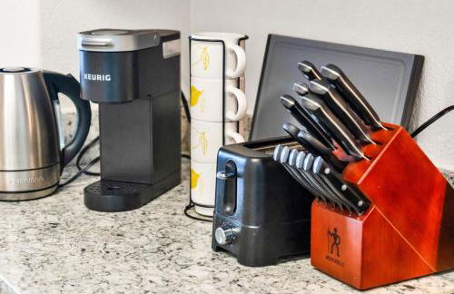 Lux Oasis in Woodland Hills - Foto 27