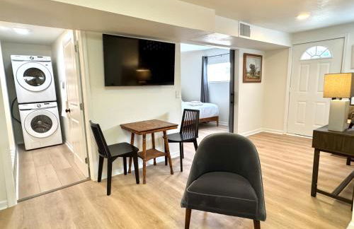 2BR Apt 9 min to Integris #N3 - Photo 15