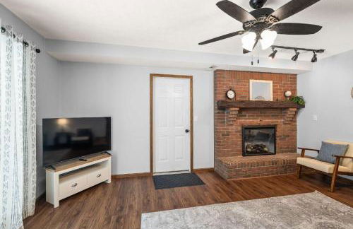 Legacy Farm Retreat Cozy Stay - Photo 6