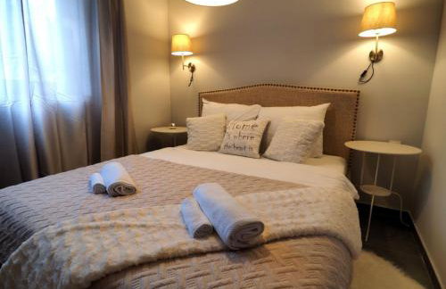 Countryside Villa Latin with Outdoor Swimming Pool - Foto 8