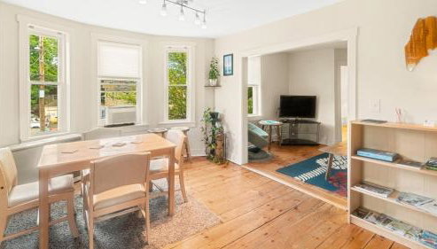 East end. Walk to food, beer and downtown fun. - Foto 4