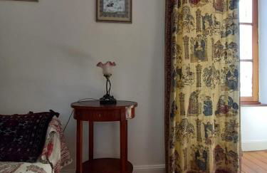 Belle maison ancienne bien équipée avec vue - Photo 12