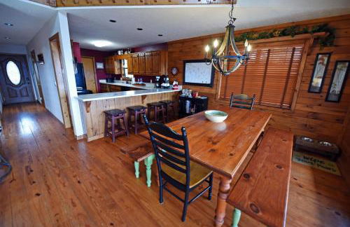 Over The Moon | Blairsville GA - Foto 14