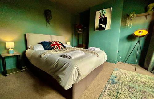 4 Bedroom House - DISC0UNTS - Parking, Contractors, Group, Family - Foto 8