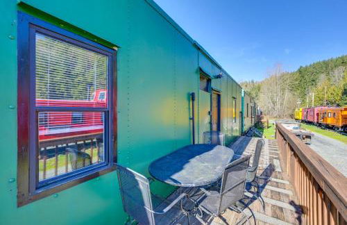 Family Boxcar Unit with Views! 13 Mi to Mt Rainier - Photo 14