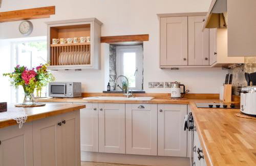 Sgubor Llwyndu - Foto 10