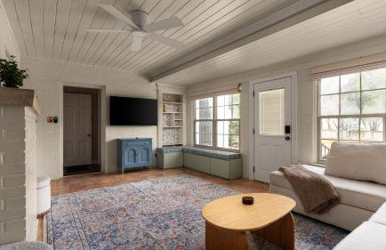 Southern Charm off The Square Sleeps 10 Firepit - Foto 29