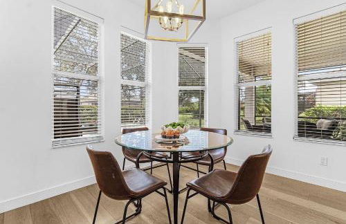 Relax, Play & Unwind in Paradise! Poolside Fun & Resort Vibes - Villa Sail Away - Foto 21