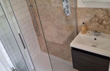 NEW 3 bedrooms Flat in Ashford near Heathrow - Foto 19