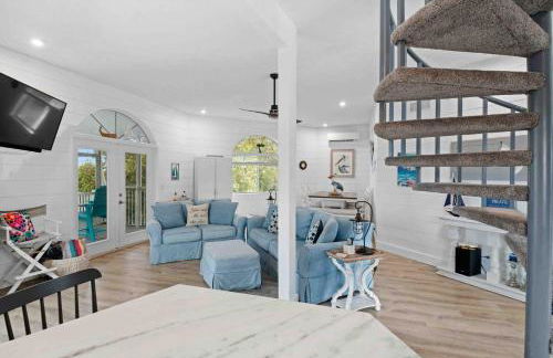 Barbies Dream House kayaks,paddleboard,fenced yard - Foto 7