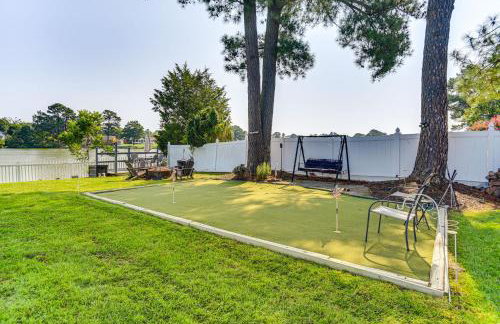 Luxe Lakefront Portsmouth Home: Fish, Swim & Play! - Foto 26
