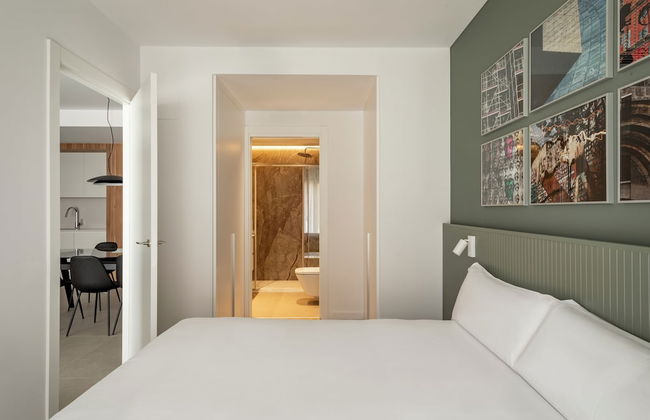 Europa Apartments - Photo 9