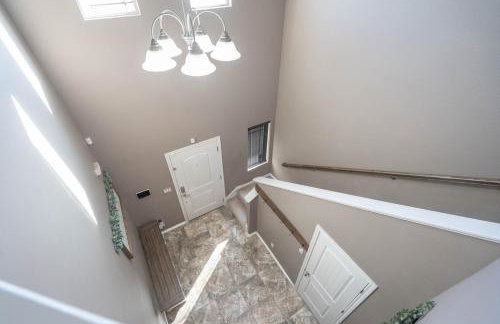 Sunset Retreat, Clean Modern 3BR, Garage, Near 191 - Foto 55