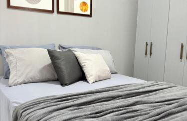 Apto ao lado do Shopping Caruaru Ar condicionado e elevador - Foto 8