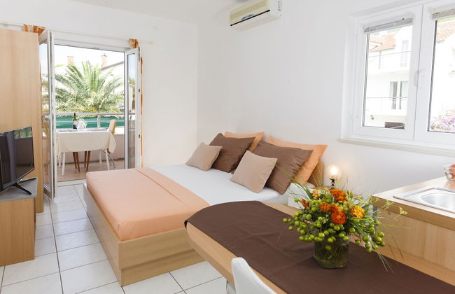 Room in Apartment - Cozy Studio Apartment for 2 - Foto 1