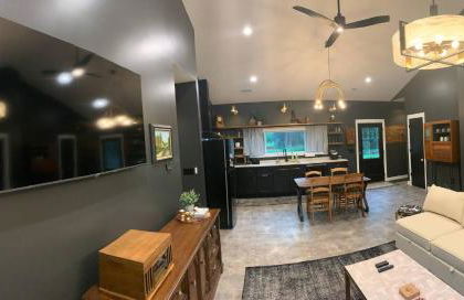 New Listing 2BR/2BA on Trout Lake HotTub & Firepit - Foto 42