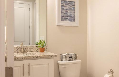 Poolside Plunge - Foto 41