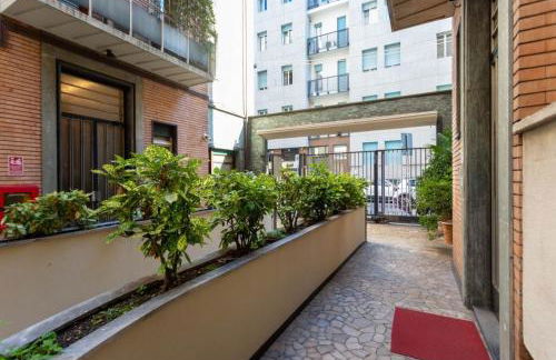 StayEasy Crocetta - Duomo walking, 2 bedrooms 2 baths - Foto 24