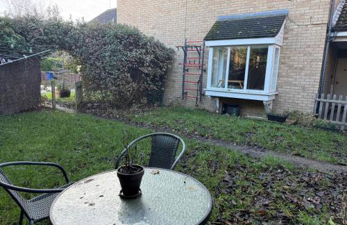 Entire House with Garden and Office - Foto 12