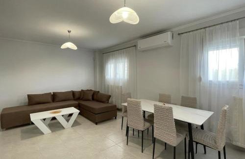 Μια ανάσα από τη θάλασσα, Αγία Τριάδα - Foto 3