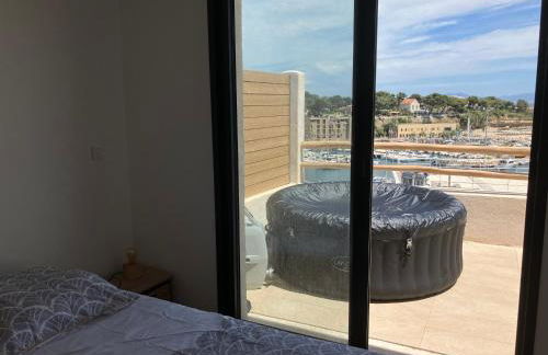 T2 vue sur le port jacuzzi terrasse et parking - Foto 20
