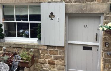 1A River Cottage, Baslow - Photo 14