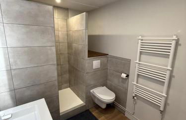 Maison avec Jardin 6 Couchages & Parking gratuit à proximité du Futuroscope - Foto 9