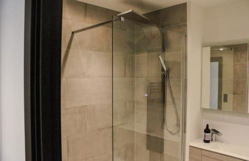 Stylish Essex Apartment, Balcony & Scenic Views - Foto 6