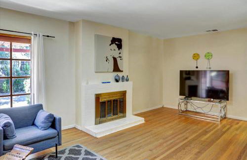 Entire House,Convinient location in Los Angeles , near Universal, Hollywood, Pets Friendly, Free WIFI - Foto 6