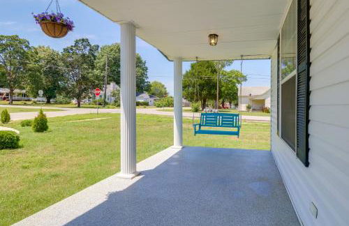 Spacious Yard, Games and Fire Pit Grove Home Rental - Foto 33