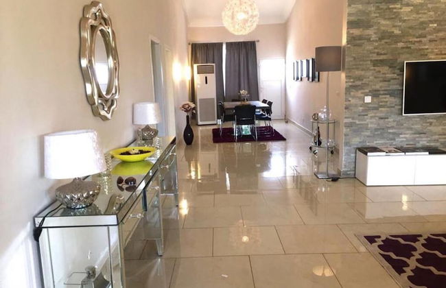 Stunning 3-bed House in Tema-ahenfie Villa - Photo 1