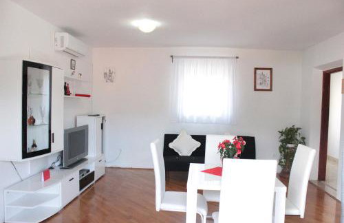 Apartments Ustavdic - Photo 14