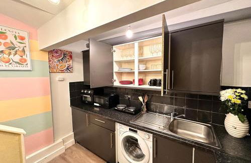 Colson - Best Find in Portsmouth, Sleeps 4, Centrally Located near City Centre, Gunwharf and University, Pool Table - Foto 15