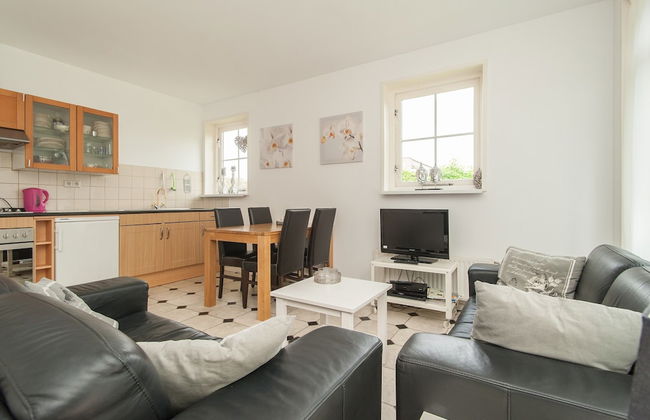 Apartment in a Quiet, Rural Area, not far From the Centre - Photo 8