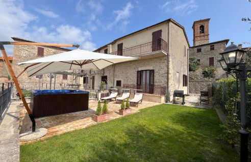 Lovely Apartment In Civitella Benazzone - Foto 1