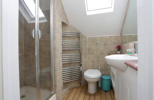 BRIARDENE AT BROADLANDS by BOURNECOAST - A Beautiful Large Family Home with a Garden and Parking in a Popular Area - HB7352 - Foto 30