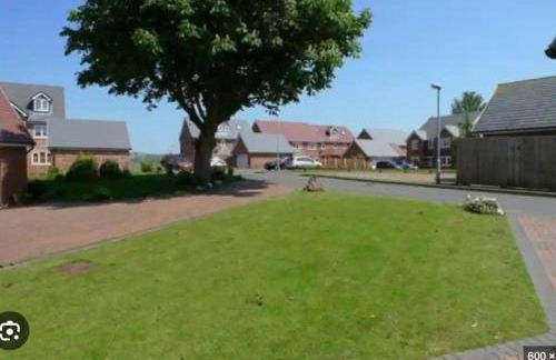 Rhuddlan 5-Bed House Sleeps 7 Pet-Friendly - Photo 25