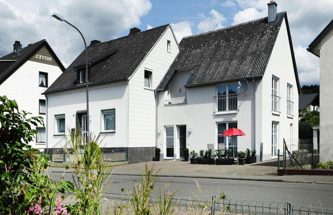 Apartment in Lissendorf With Garden Oasis - Photo 1