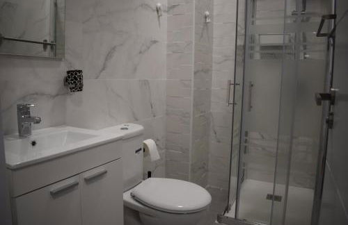 Los Tilos Apartments - Photo 22